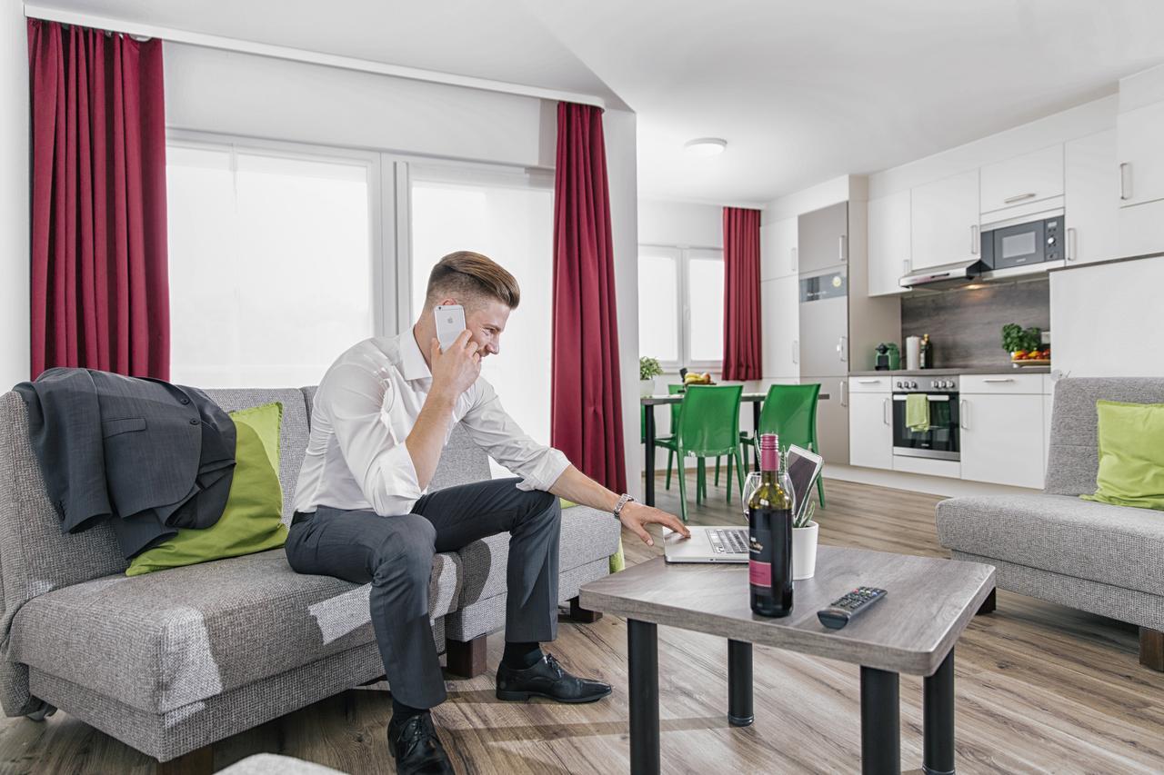 Business And Family Homes Burgau Luaran gambar