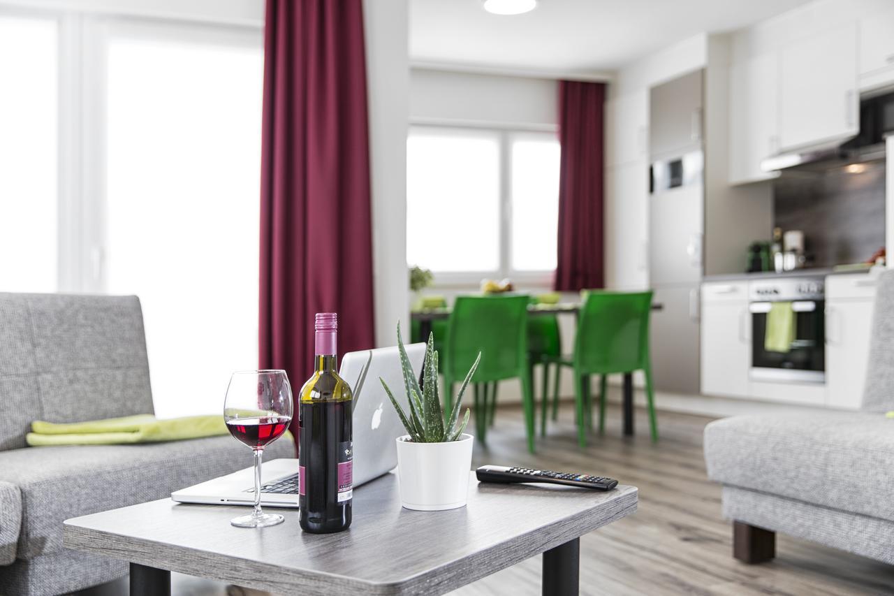 Business And Family Homes Burgau Luaran gambar
